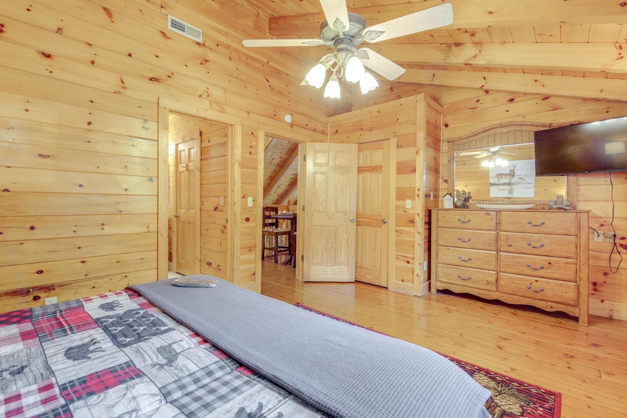 Sevierville Cabin With Deck Minutes To Pigeon Forge Екстер'єр фото