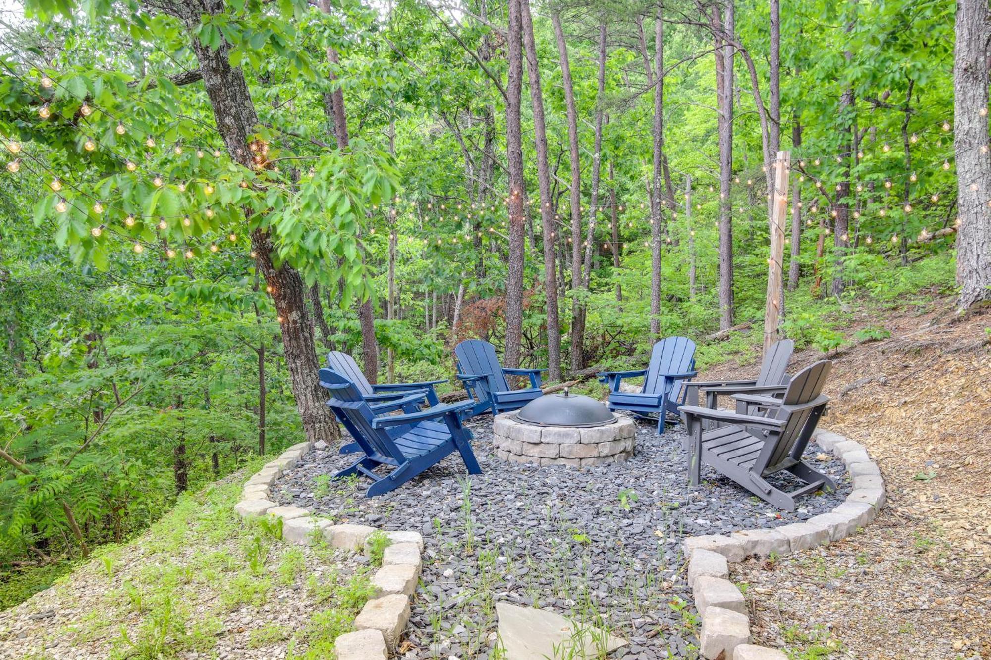 Sevierville Cabin With Deck Minutes To Pigeon Forge Екстер'єр фото