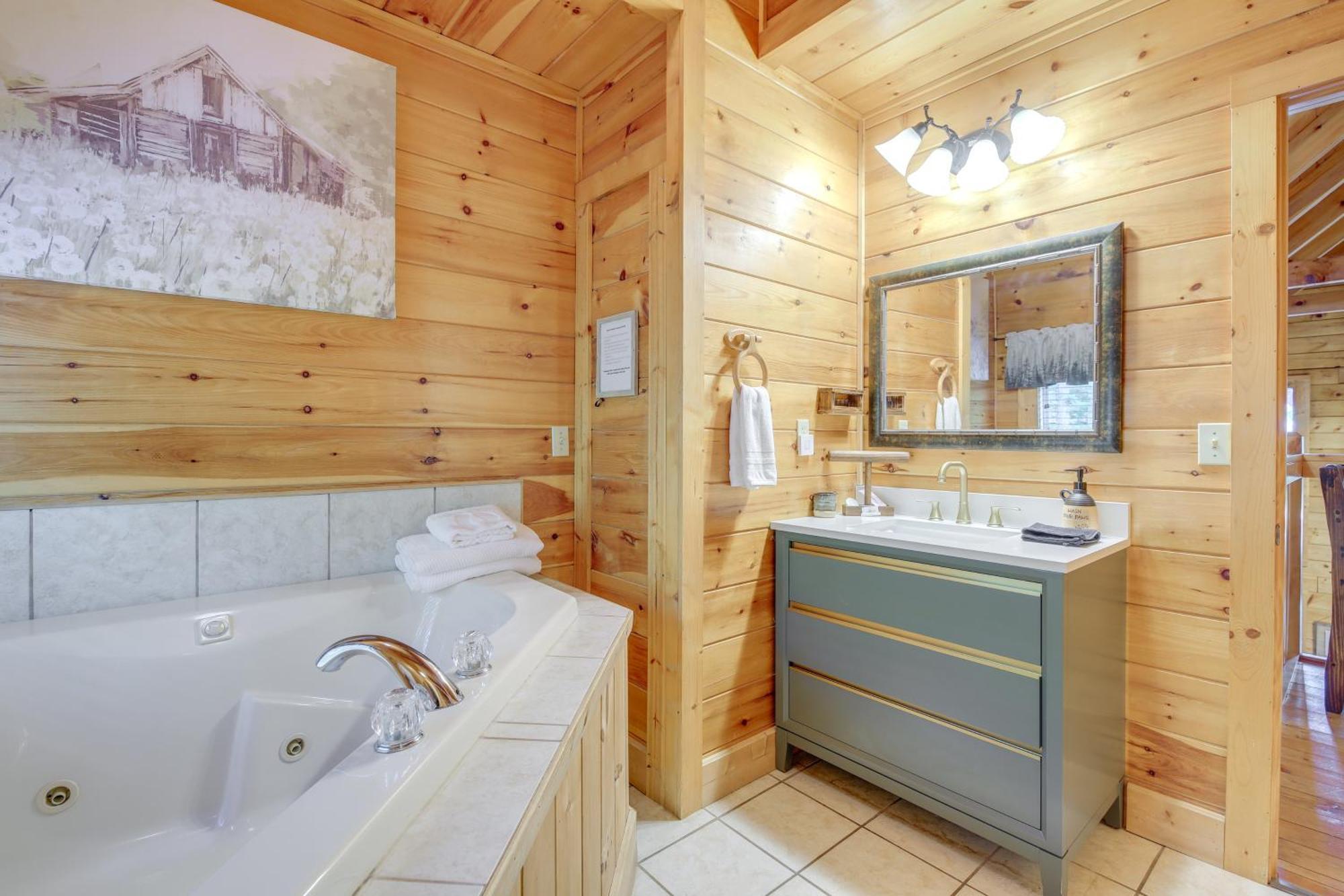 Sevierville Cabin With Deck Minutes To Pigeon Forge Екстер'єр фото